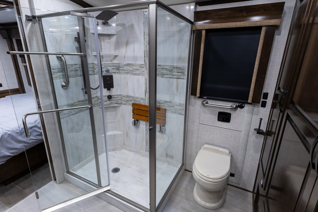 2023 Newmar Dutch Star 4370 gallery image-29