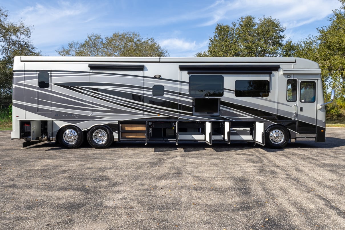 2023 Newmar Dutch Star 4370 gallery image-32