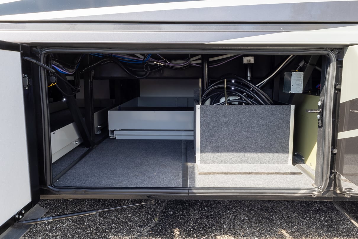 2023 Newmar Dutch Star 4370 gallery image-45