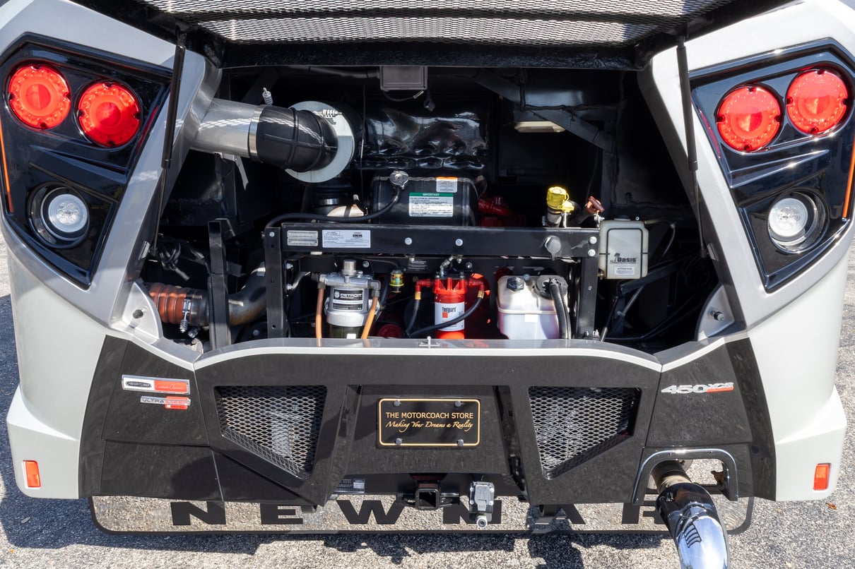 2023 Newmar Dutch Star 4370 gallery image-50