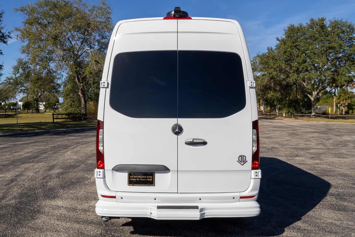 2026 OGV Luxury Coach gallery image-7