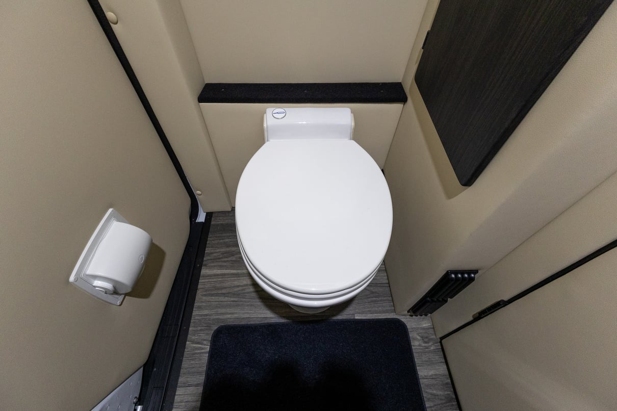 2026 OGV Luxury Coach gallery image-22