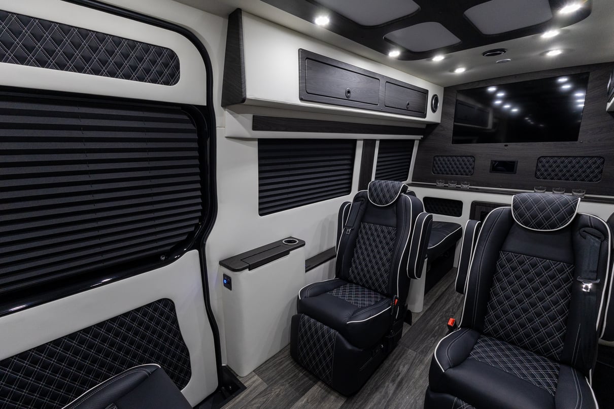2026 OGV Luxury Coach gallery image-17