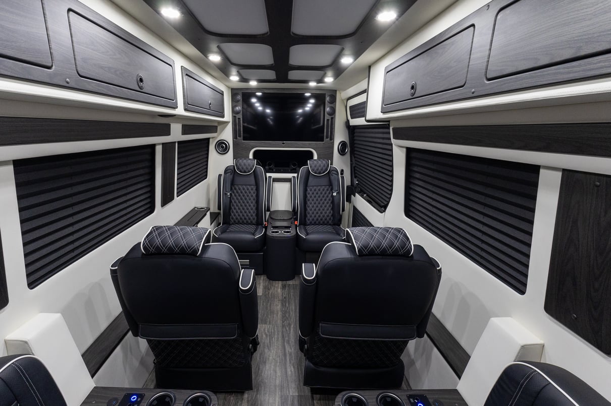 2026 OGV Luxury Coach gallery image-22