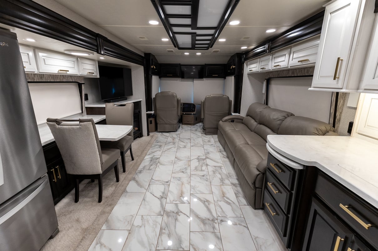 2022 Entegra Cornerstone 45B gallery image-21