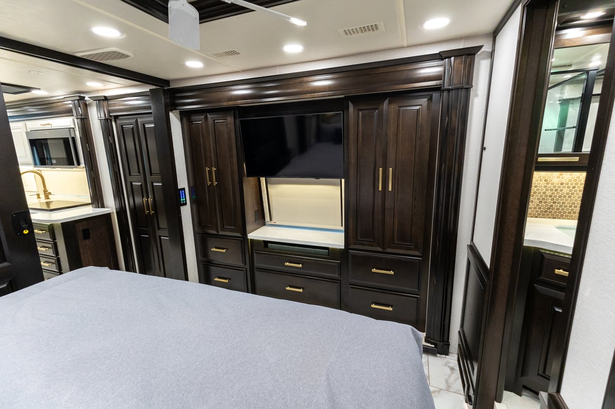 2022 Entegra Cornerstone 45B gallery image-27