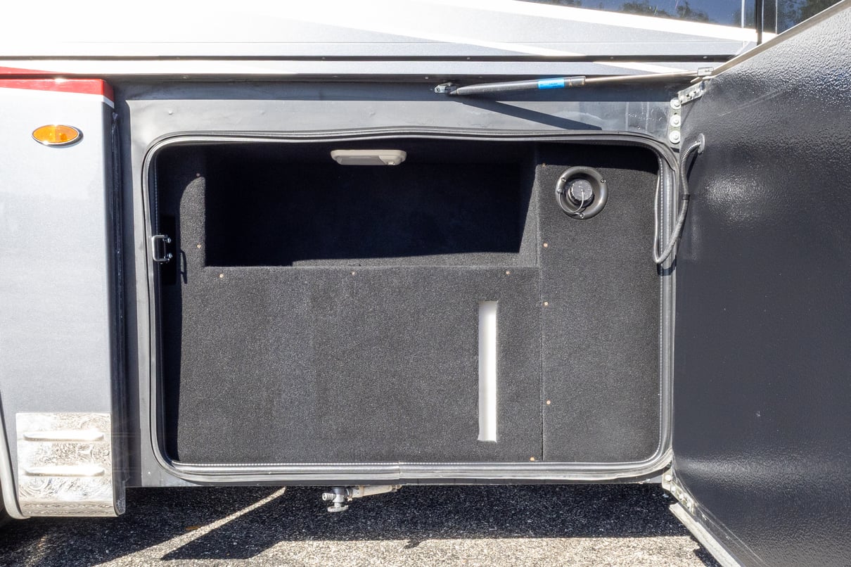 2022 Entegra Cornerstone 45B gallery image-35