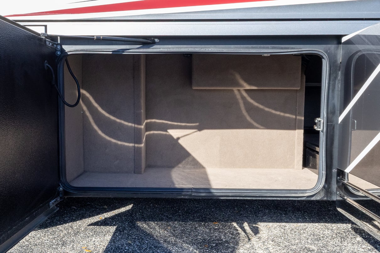 2022 Entegra Cornerstone 45B gallery image-41