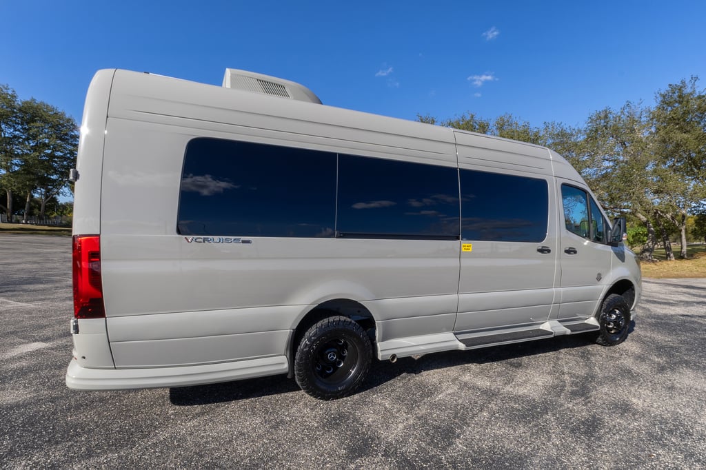 2026 OGV Luxury Coach