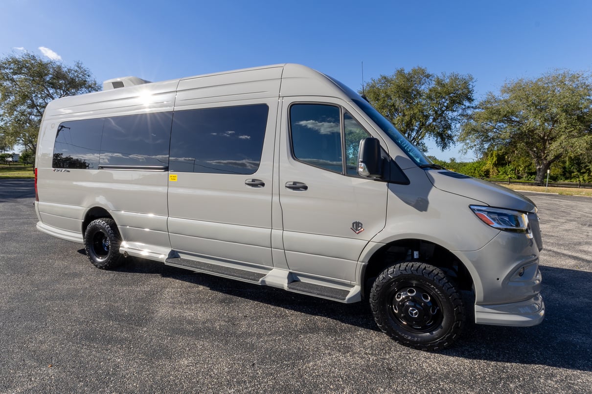 2026 OGV Luxury Coach gallery image-2