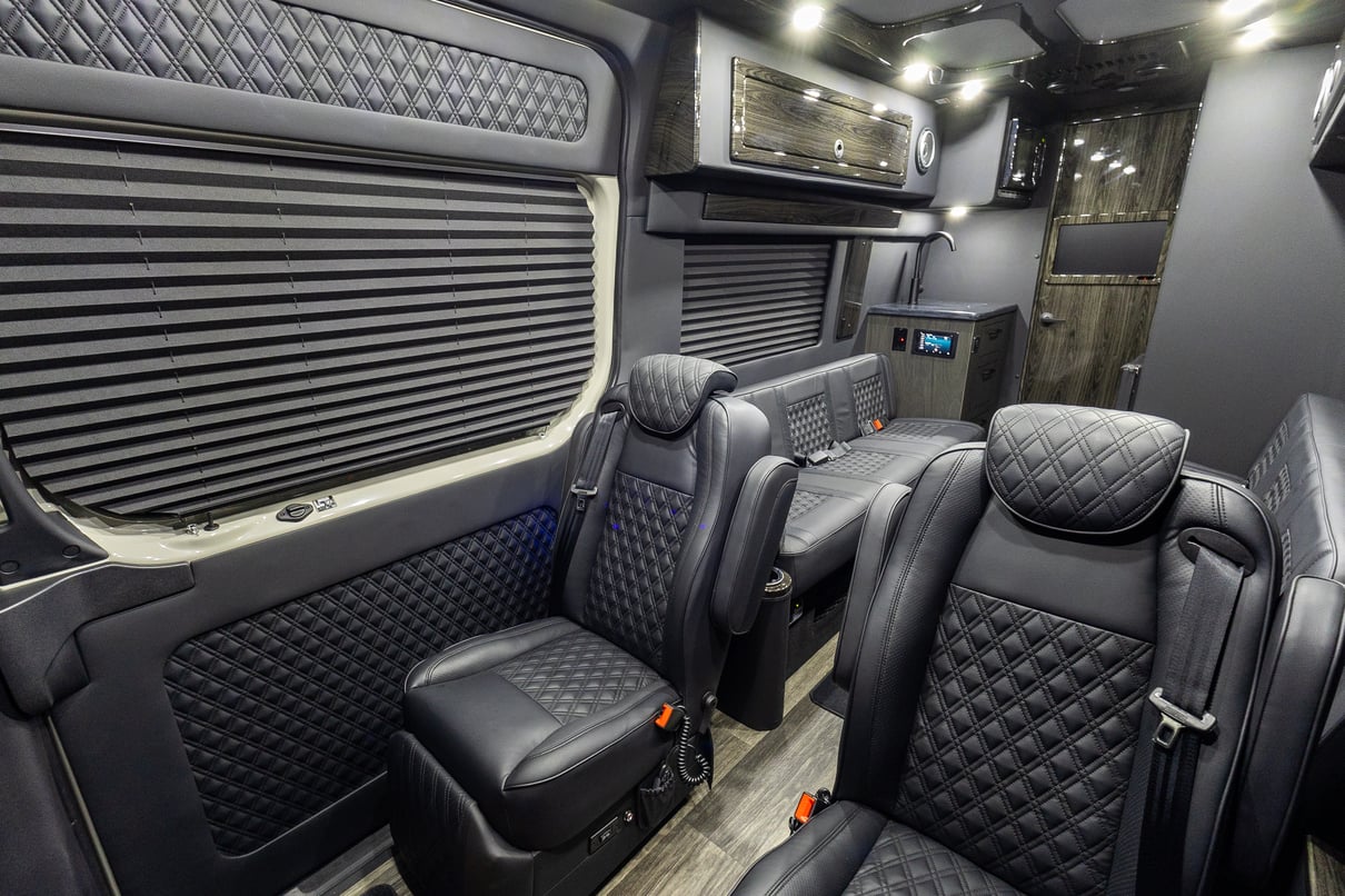 2026 OGV Luxury Coach gallery image-19