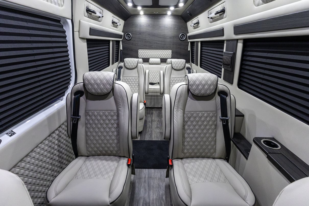 2026 OGV Luxury Coach gallery image-16