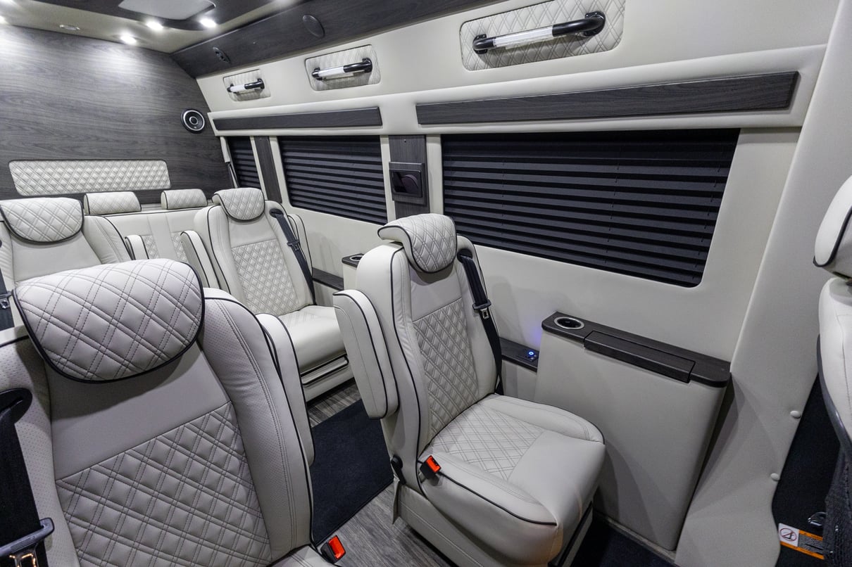 2026 OGV Luxury Coach gallery image-17