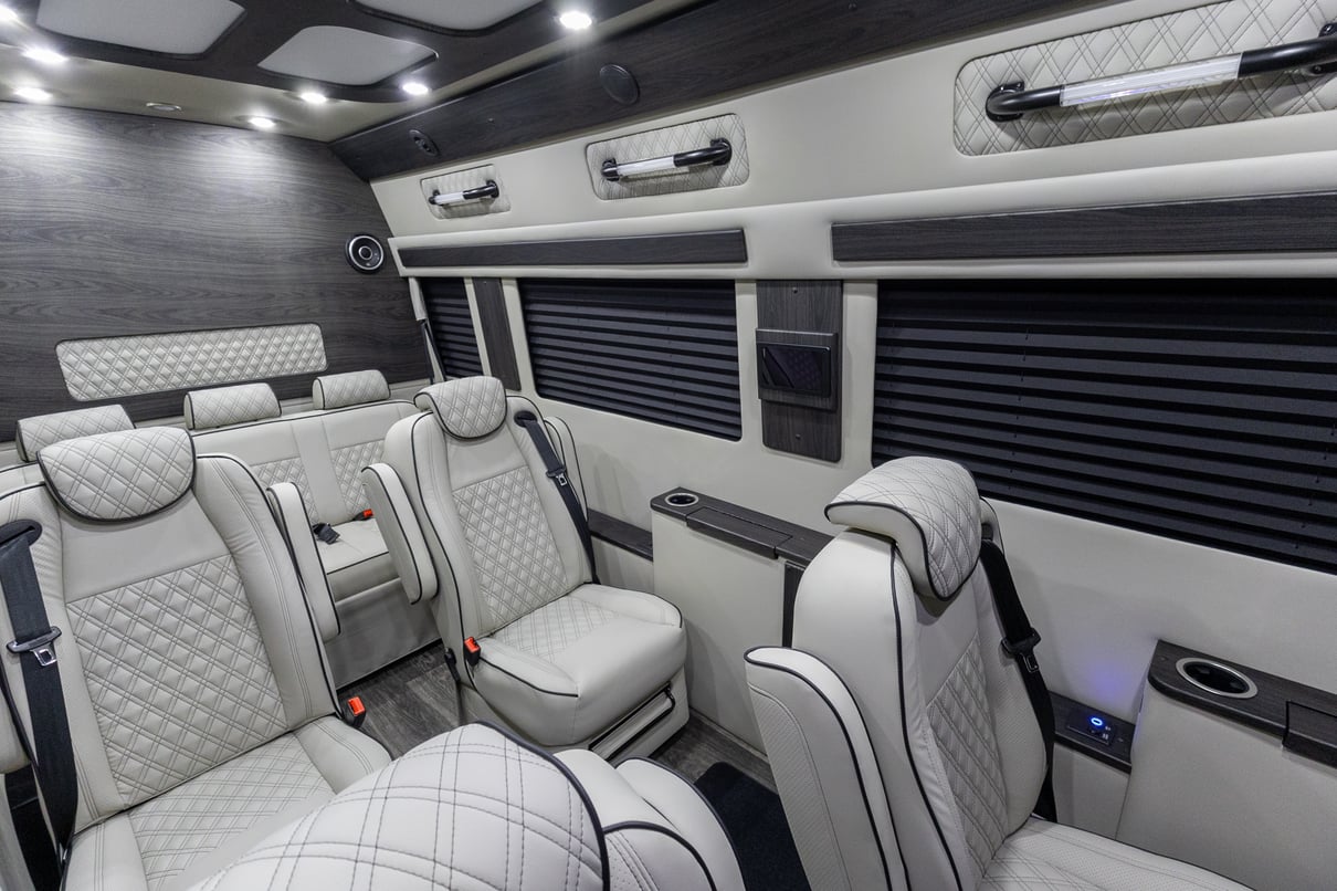 2026 OGV Luxury Coach gallery image-18