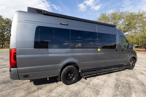 {id=32, name='OGV', order=18, label='OGV'}