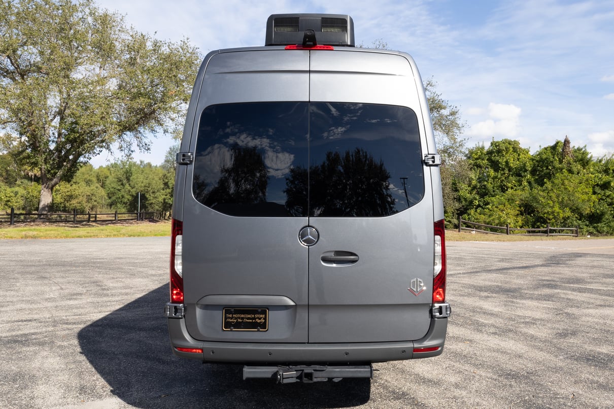 2026 OGV Luxury Coach gallery image-7