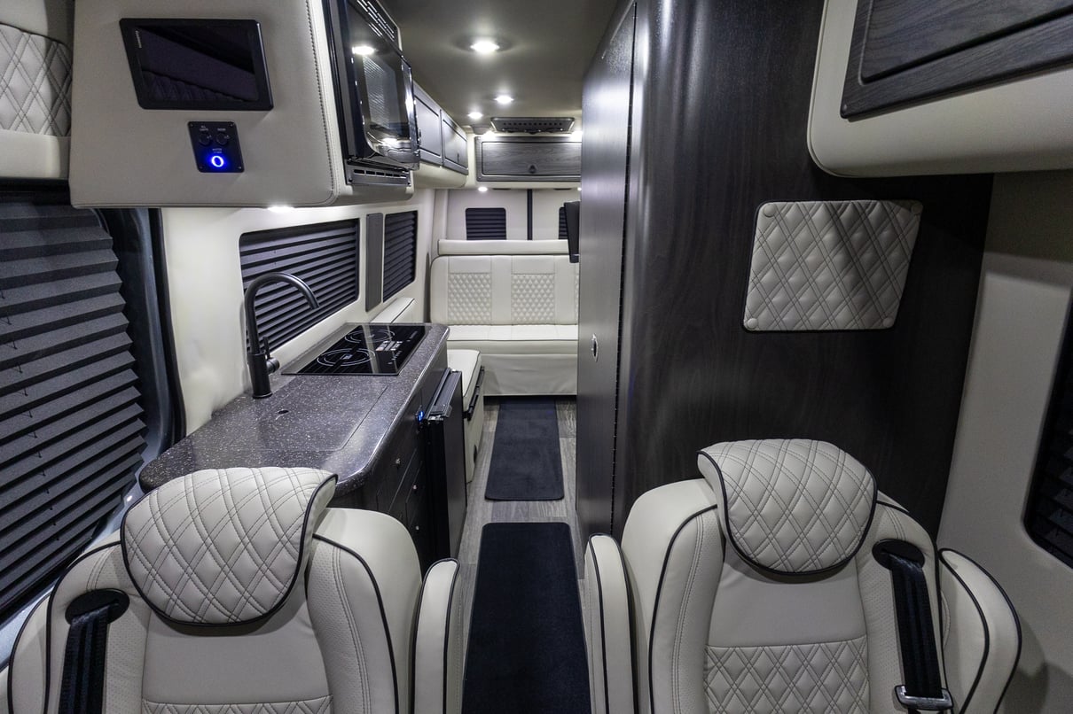 2026 OGV Luxury Coach gallery image-17