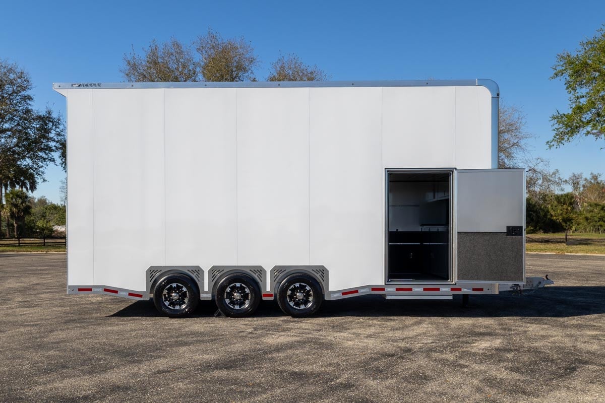 2026 Featherlite 24' Stacker Trailer 4414 gallery image-17