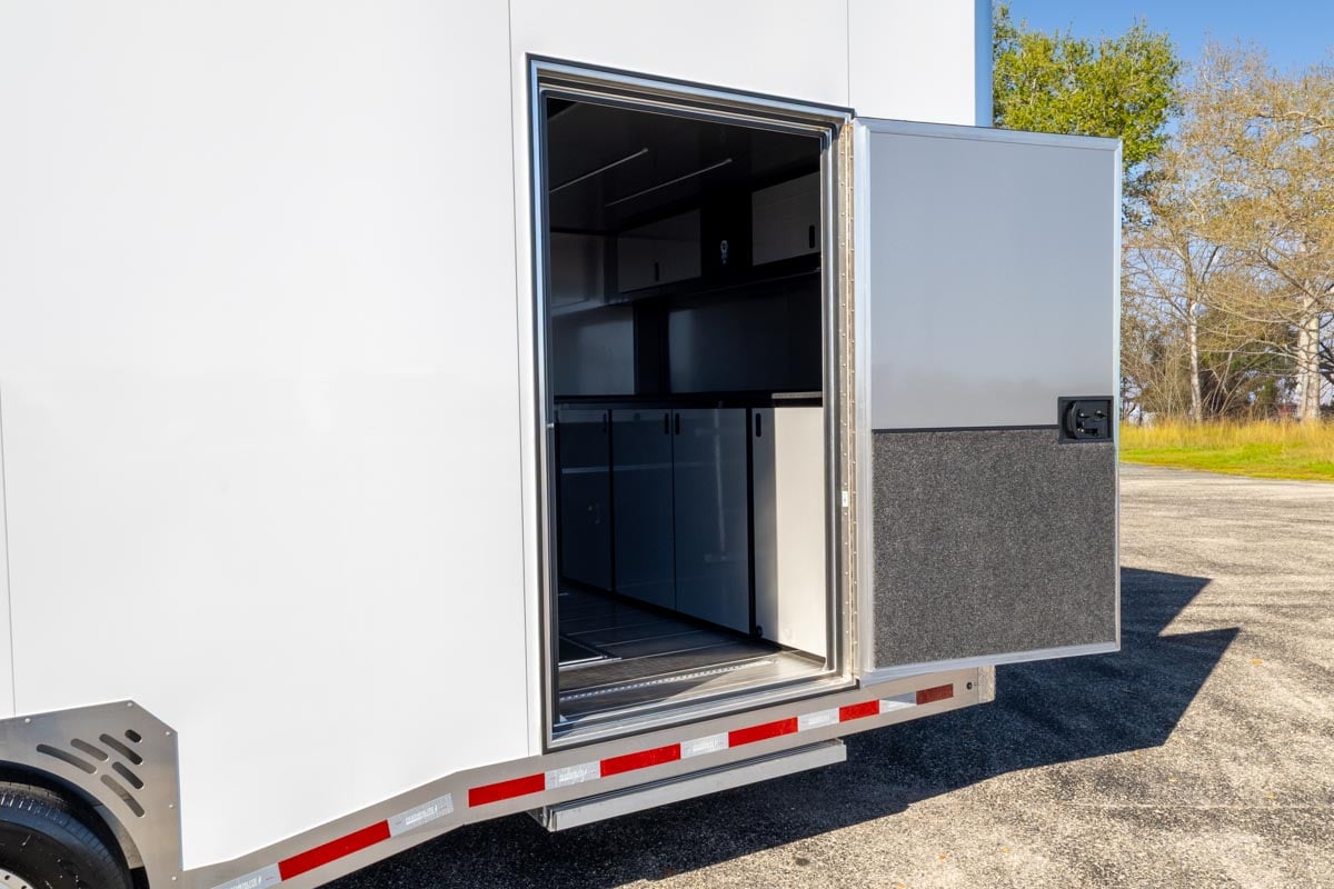 2026 Featherlite 24' Stacker Trailer 4414 gallery image-18