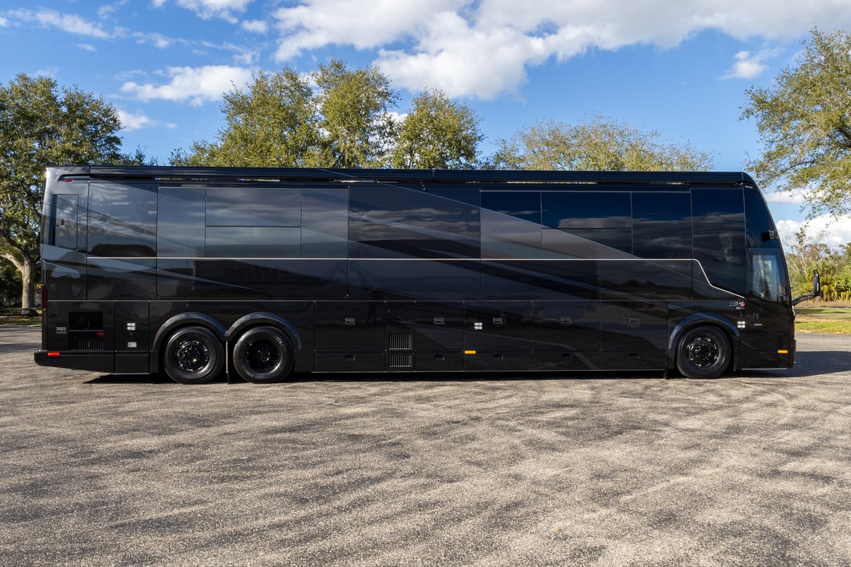 2026 Prevost Loki H3 45 gallery image-3