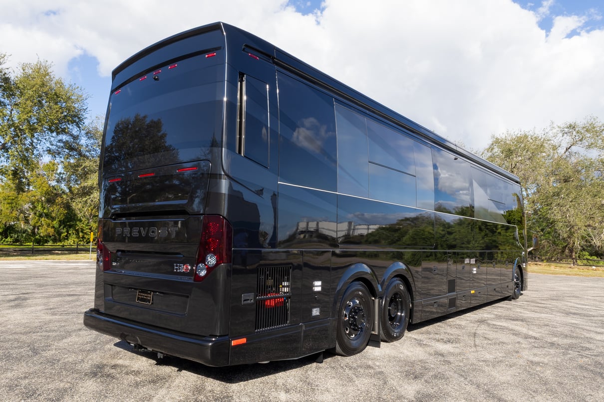 2026 Prevost Loki H3 45 gallery image-5