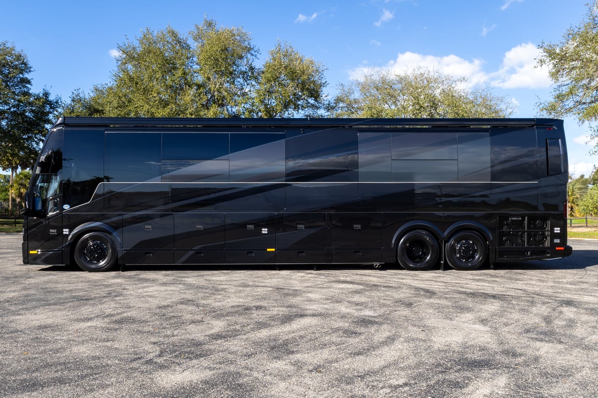 2026 Prevost Loki H3 45 gallery image-9