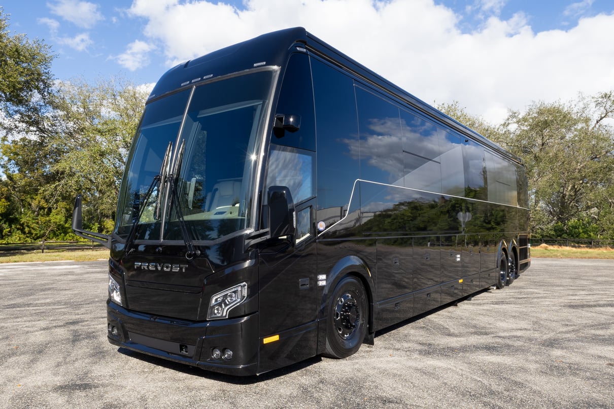 2026 Prevost Loki H3 45 gallery image-11