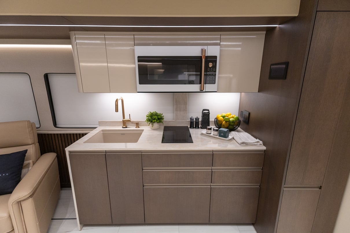 2026 Prevost Loki H3 45 gallery image-19