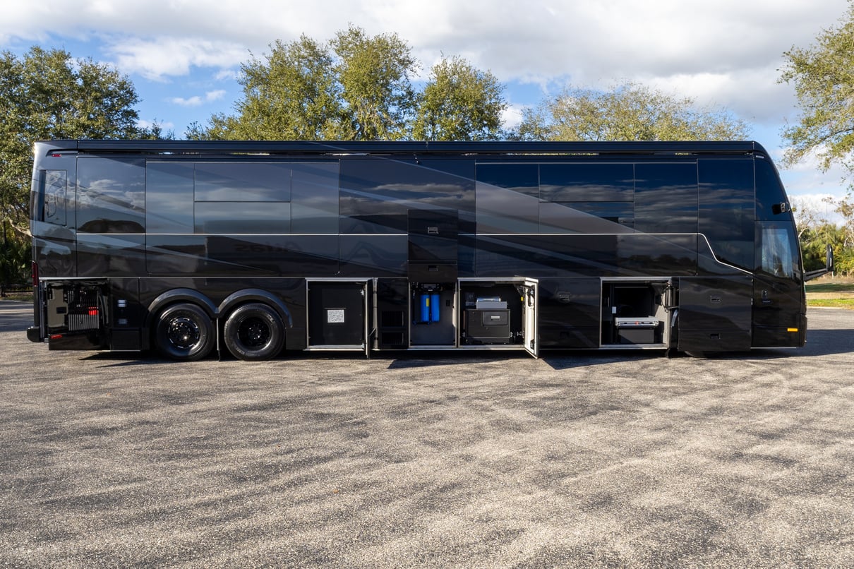 2026 Prevost Loki H3 45 gallery image-32