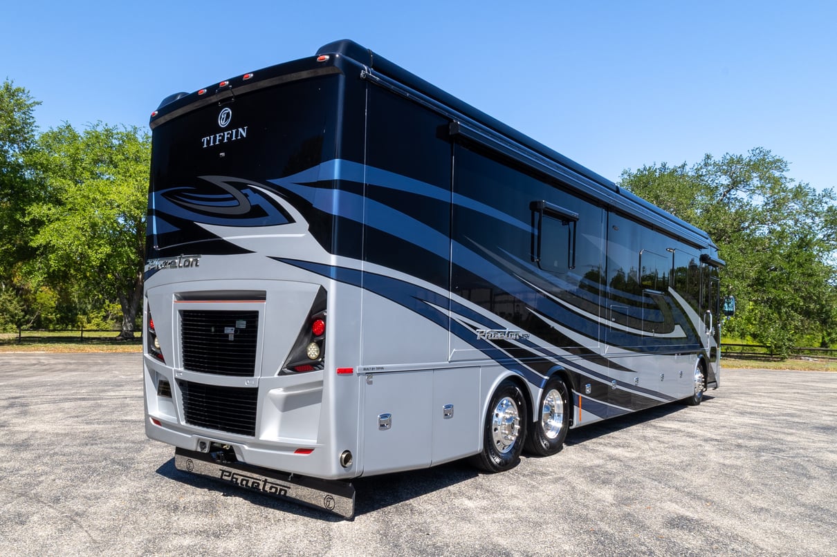 2024 Tiffin Phaeton 44OH gallery image-5