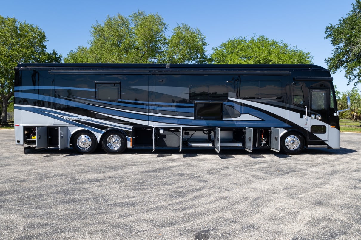 2024 Tiffin Phaeton 44OH gallery image-33