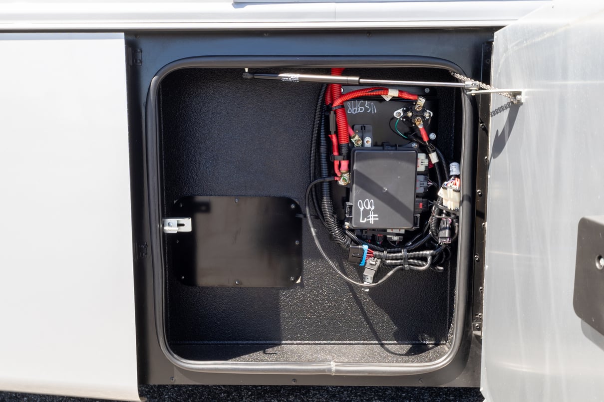 2024 Tiffin Phaeton 44OH gallery image-36