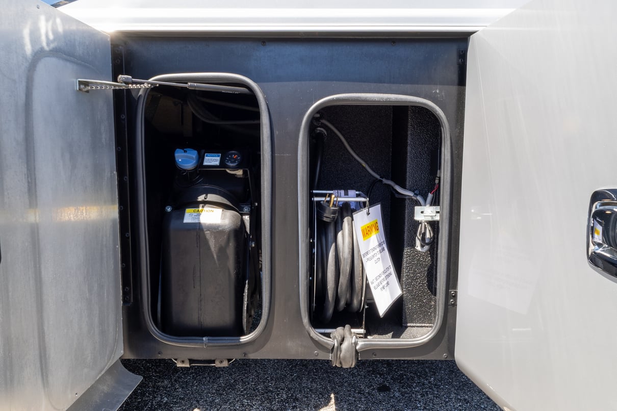 2024 Tiffin Phaeton 44OH gallery image-49