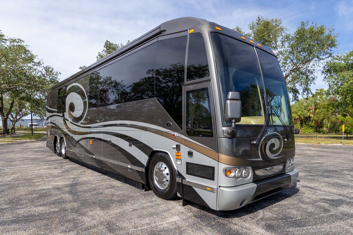2009 Prevost Featherlite H3 45 gallery image-1