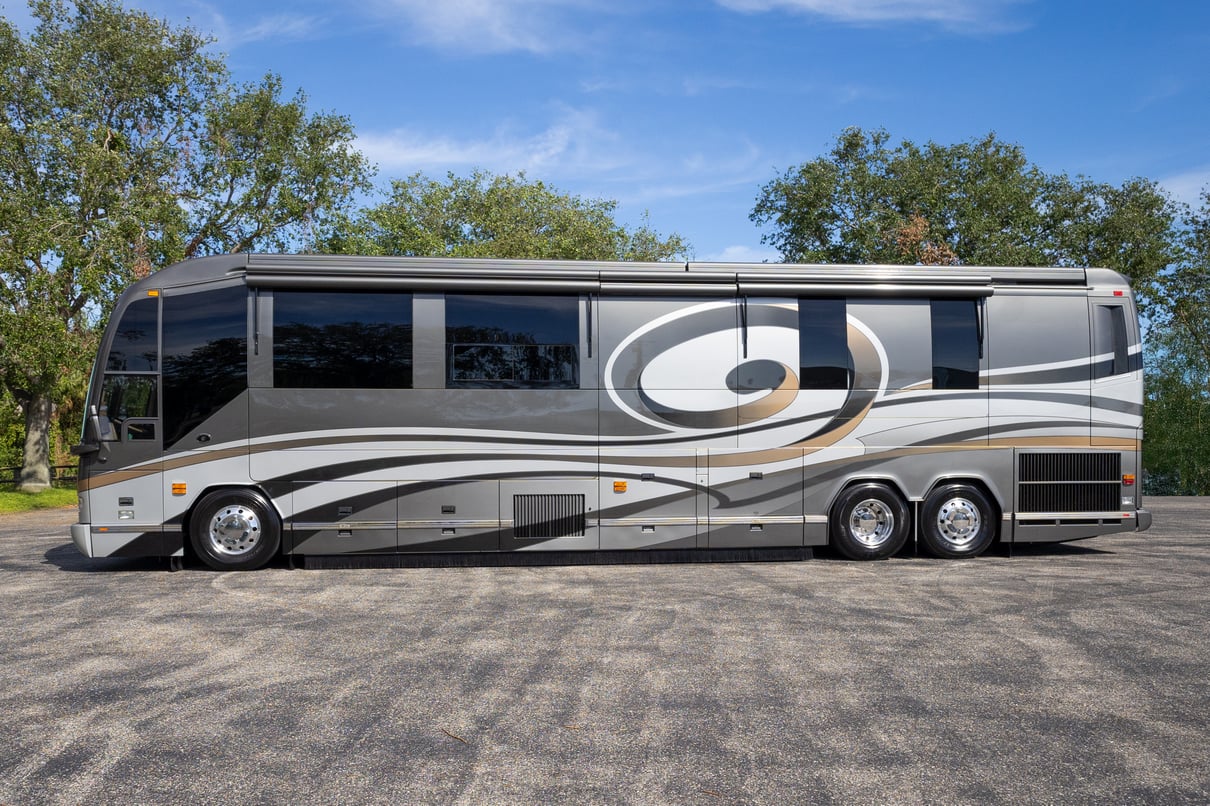 2009 Prevost Featherlite H3 45 gallery image-9