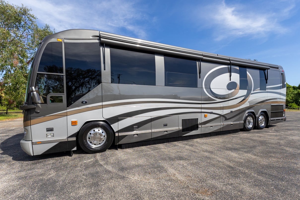 2009 Prevost Featherlite H3 45 gallery image-10