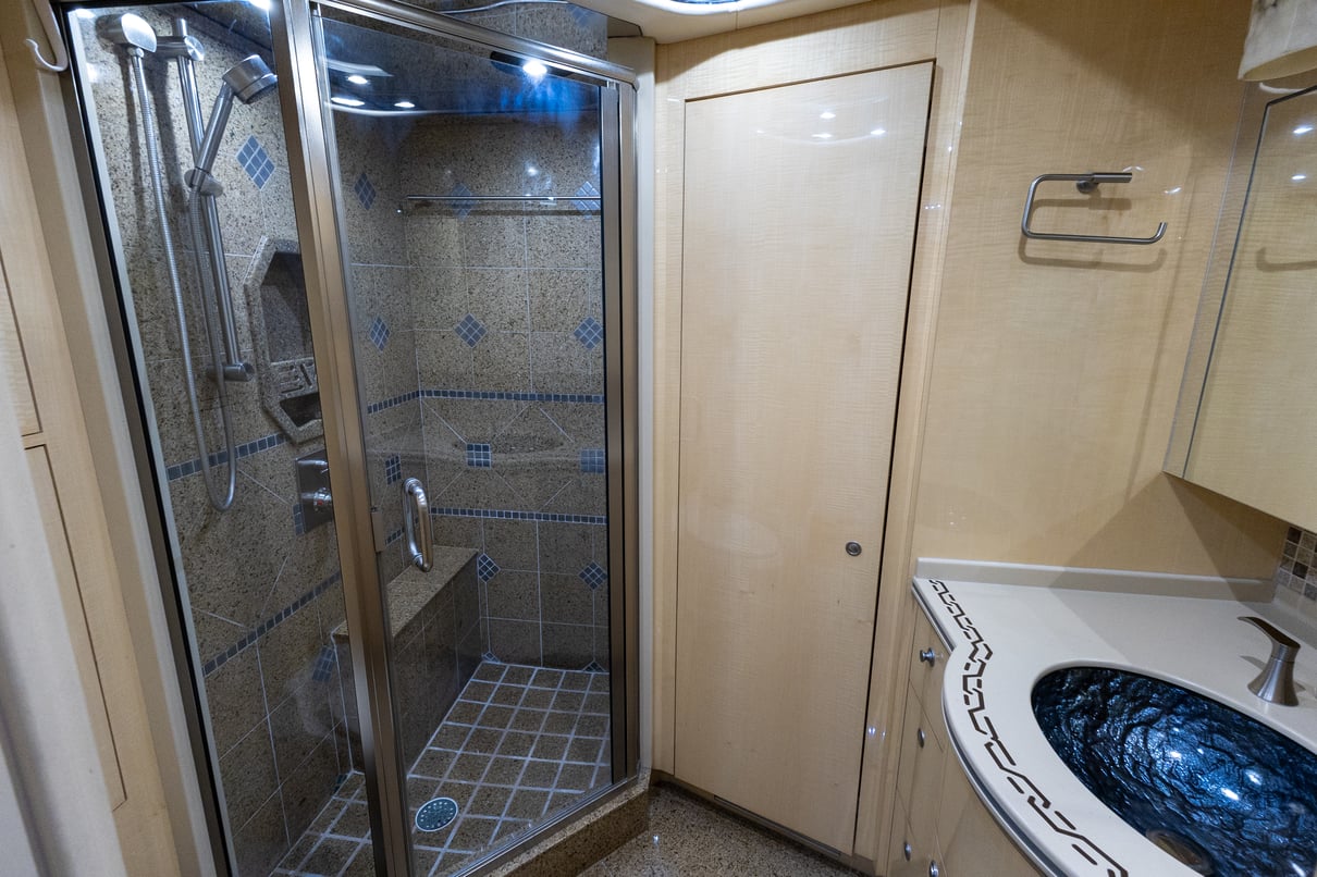 2009 Prevost Featherlite H3 45 gallery image-28