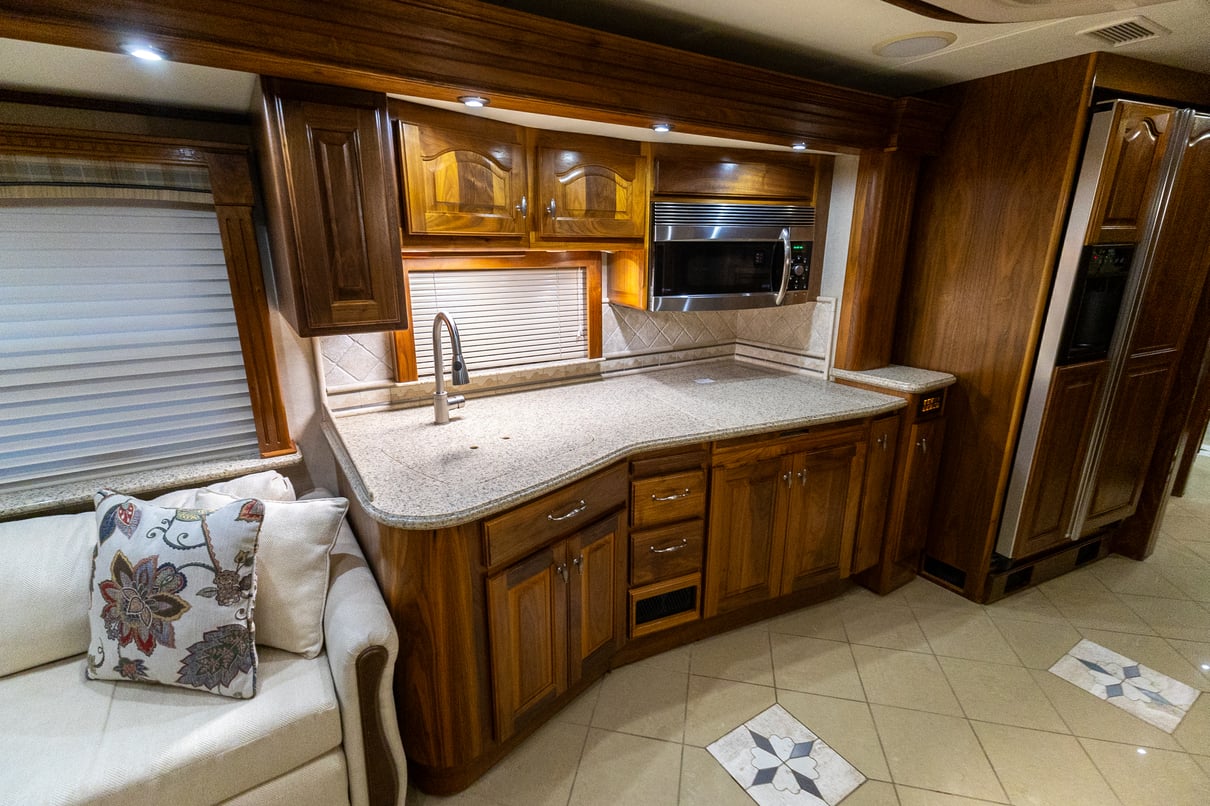 2007 Country Coach Affinity St. Helena gallery image-18