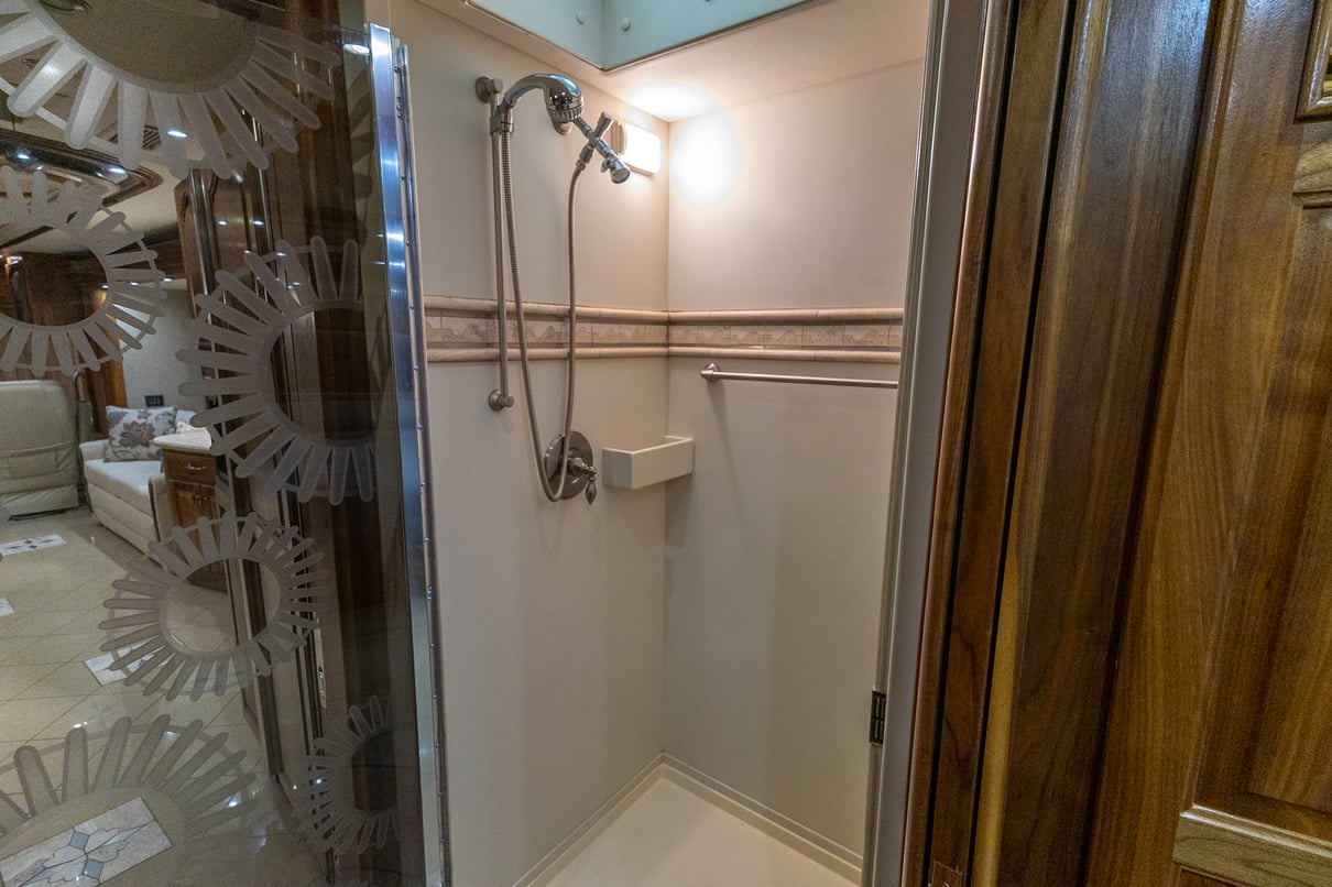 2007 Country Coach Affinity St. Helena gallery image-24