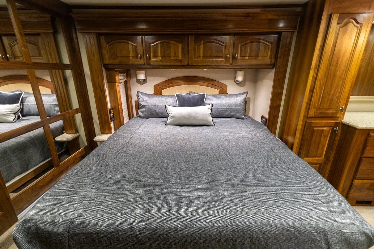 2007 Country Coach Affinity St. Helena gallery image-26