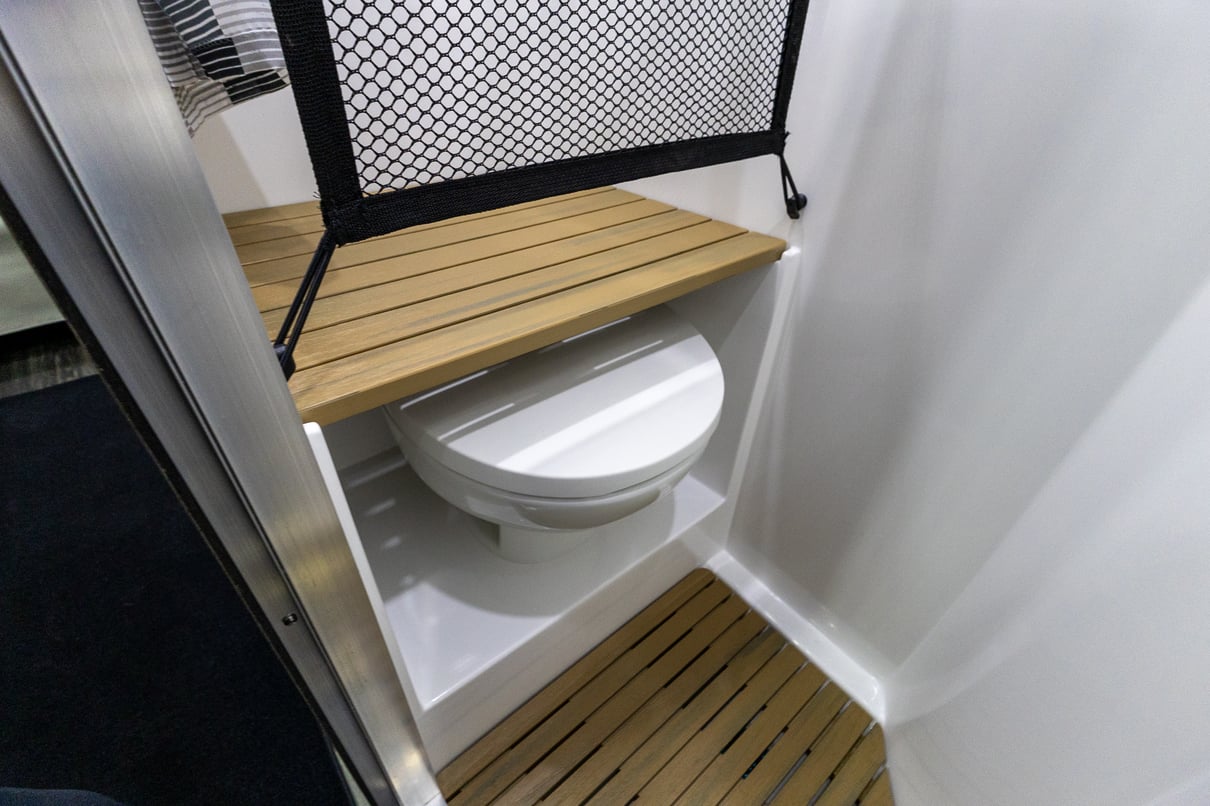 2026 V-Tour 7RLA gallery image-27