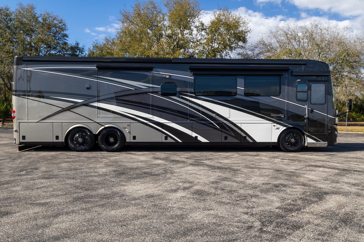 2024 Newmar London Aire 4521 gallery image-3