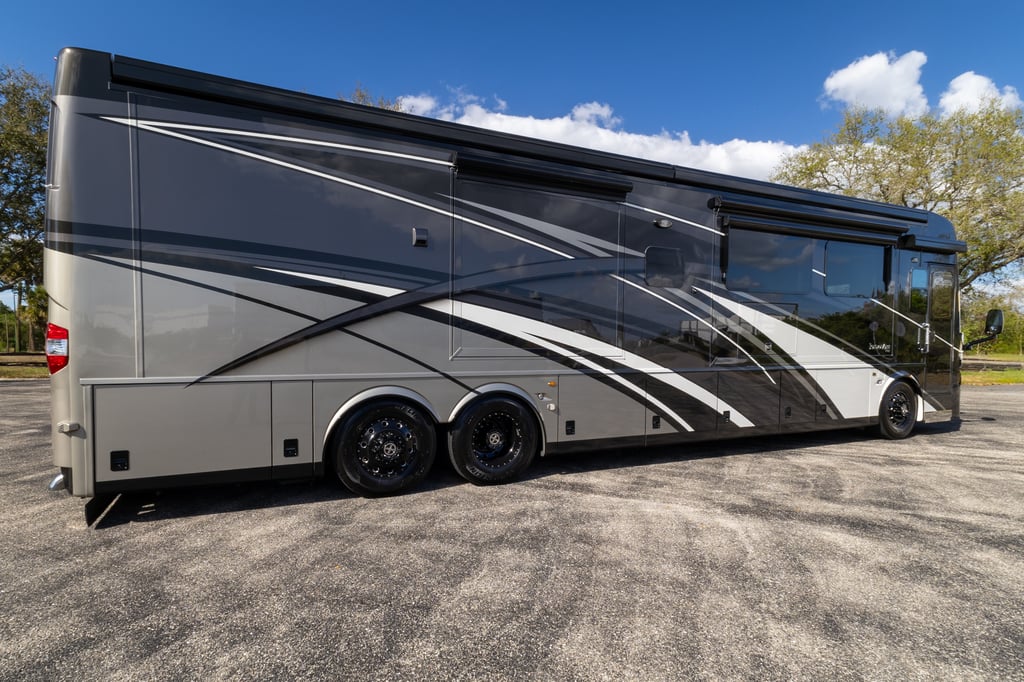 2024 Newmar London Aire 4521