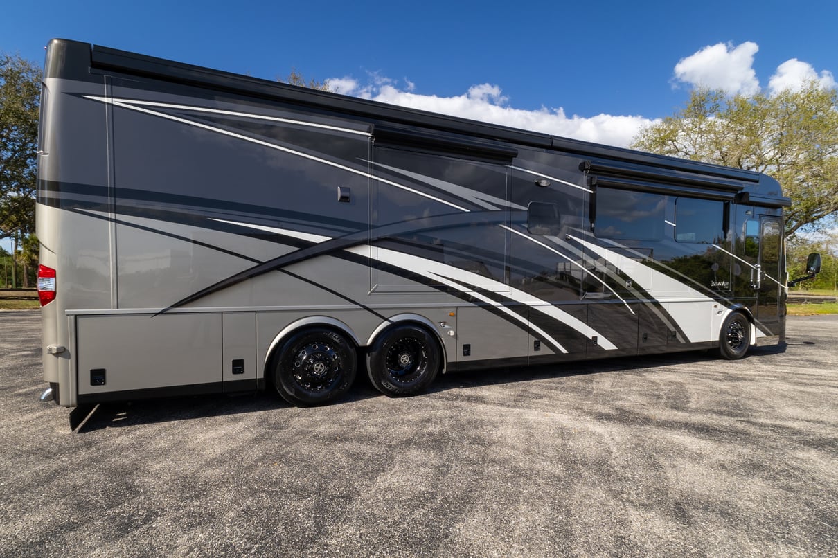 2024 Newmar London Aire 4521 gallery image-4