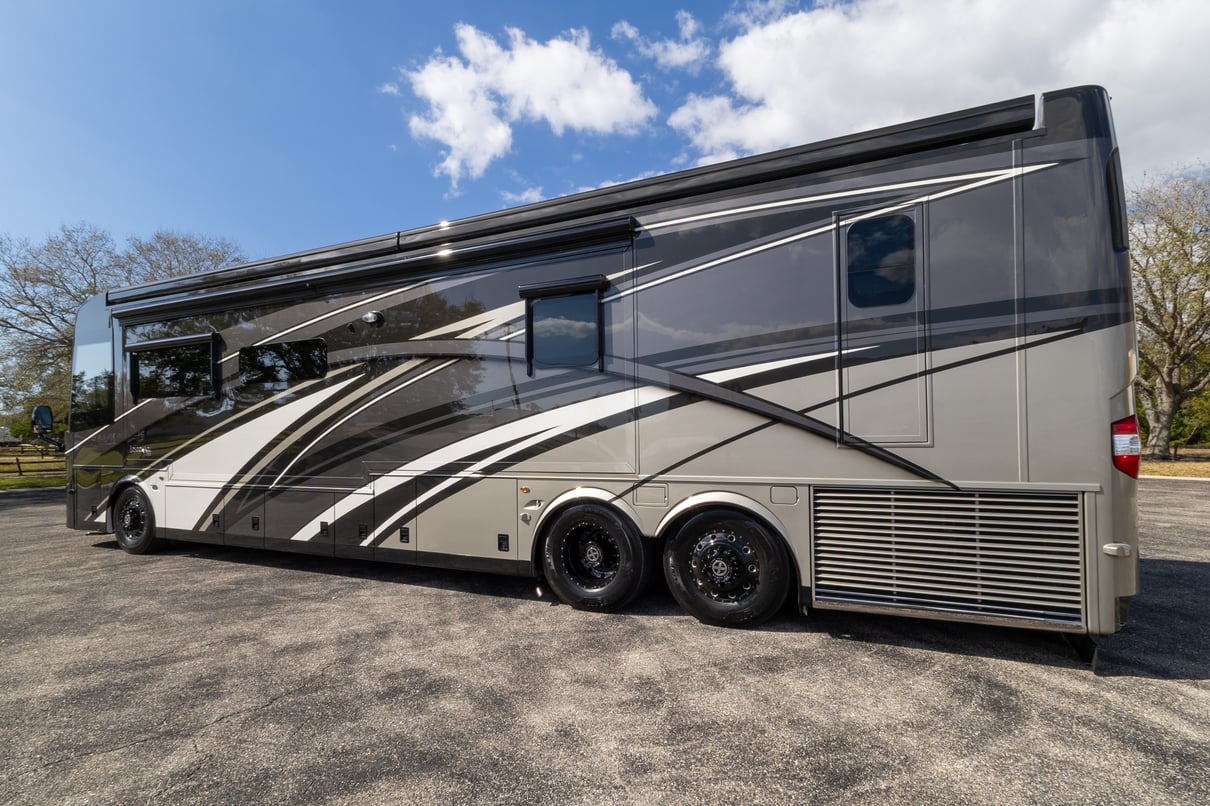 2024 Newmar London Aire 4521 gallery image-8