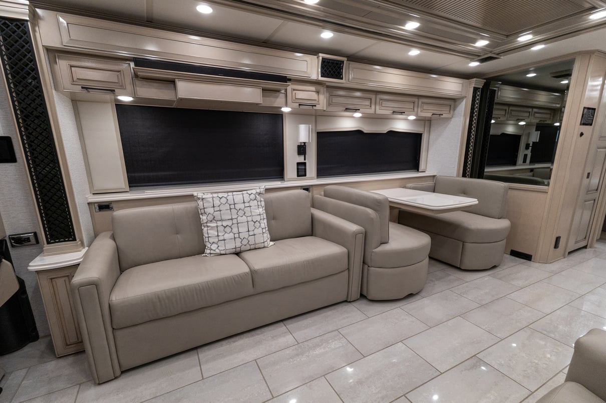 2024 Newmar London Aire 4521 gallery image-15