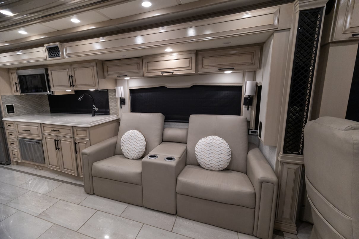 2024 Newmar London Aire 4521 gallery image-17