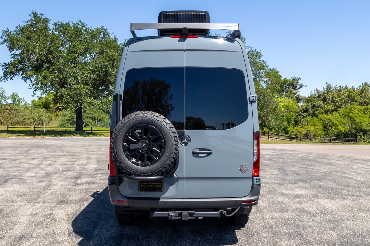 2026 OGV Luxury Coach V-Tour 5RL4A gallery image-7