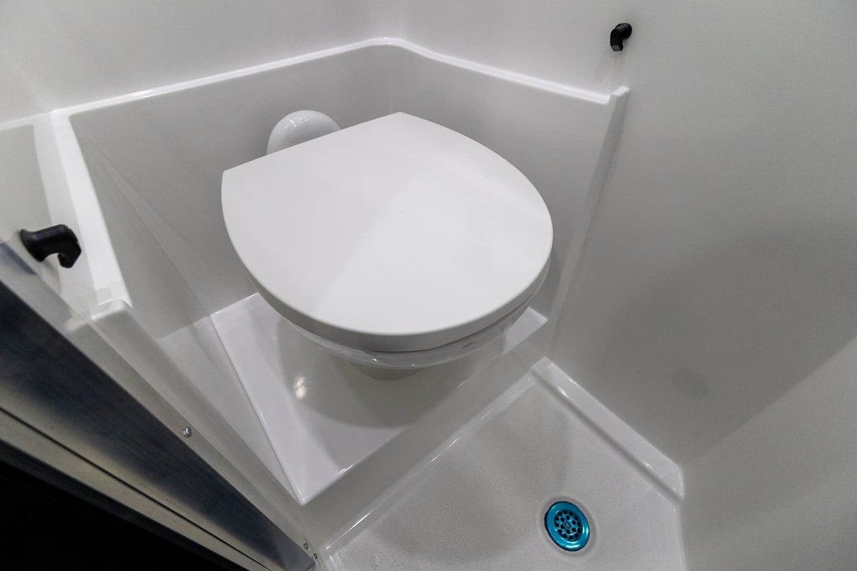 2026 OGV Luxury Coach V-Tour 5RL4A gallery image-24