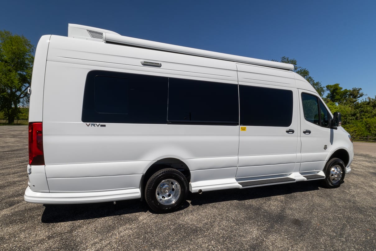 2026 OGV Luxury Coach V-RV 7RLA gallery image-5